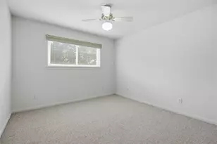 15319 Seahorse Dr, Houston, TX 77062 - Photo 21
