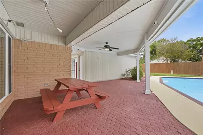 15319 Seahorse Drive, Houston, TX 77062 - Photo 7