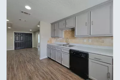 3416 Europa Street, Houston, TX 77022 - Photo 11