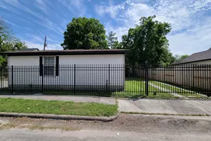 3416 Europa St, Houston, TX 77022 - Photo 31