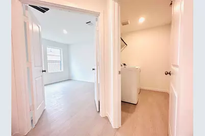 27527 Sunterra Village Drive, Katy, TX 77493 - Photo 7