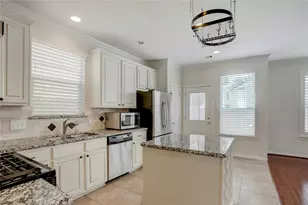 10046 Hillside Bayou Dr, Houston, TX 77080 - Photo 9