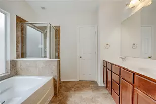 10046 Hillside Bayou Dr, Houston, TX 77080 - Photo 13