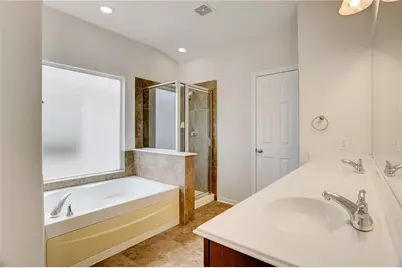 10046 Hillside Bayou Drive, Houston, TX 77080 - Photo 17