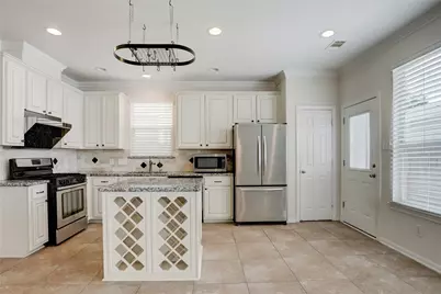 10046 Hillside Bayou Drive, Houston, TX 77080 - Photo 7
