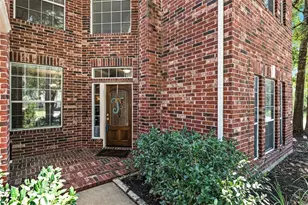 2 Hollow Glen Pl, The Woodlands, TX 77385 - Photo 3