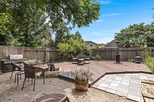 2 Hollow Glen Pl, The Woodlands, TX 77385 - Photo 27