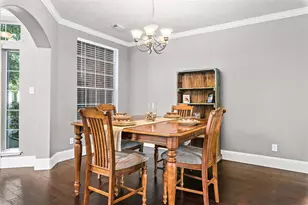2 Hollow Glen Pl, The Woodlands, TX 77385 - Photo 7