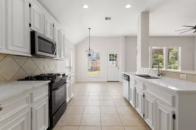 28207 Everett Knolls Drive, Katy, TX 77494 - Photo 9