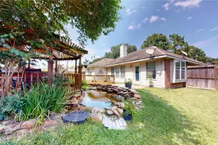8835 Gas Light Village Dr, Houston, TX 77095 - Photo 43