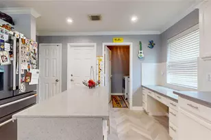 8835 Gas Light Village Dr, Houston, TX 77095 - Photo 19