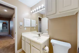 8835 Gas Light Village Dr, Houston, TX 77095 - Photo 35