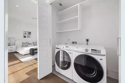 7327 Shadyvilla Pointe Drive, Houston, TX 77055 - Photo 29