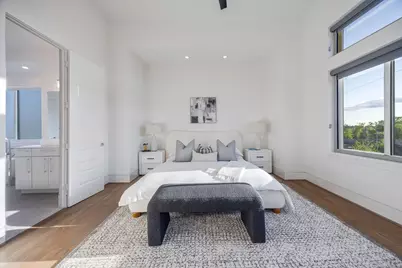 7327 Shadyvilla Pointe Drive, Houston, TX 77055 - Photo 31