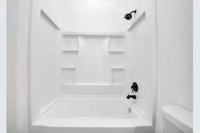 605 E Murrill Ave, Baytown, TX 77520 - Photo 11