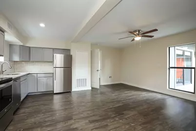5504 La Branch Street #11, Houston, TX 77004 - Photo 3