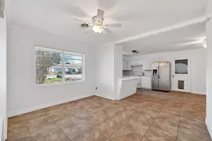 703 Coryell St, League City, TX 77573 - Photo 9