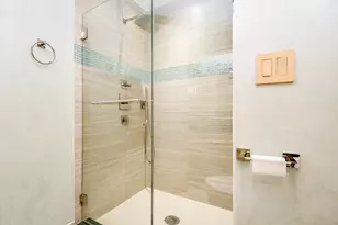 121 N Post Oak Ln, Houston, TX 77024 - Photo 37