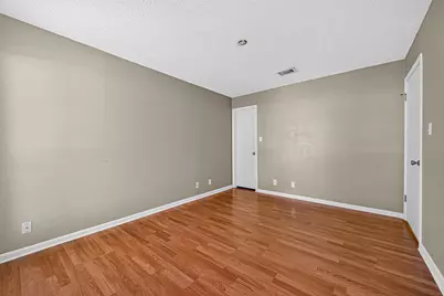 201 Lakeview Terrace Terrace, Conroe, TX 77356 - Photo 15