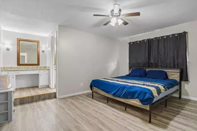 371 Somerset Court, Alvin, TX 77511 - Photo 9