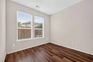 4007 Delta Rose St, Houston, TX 77018 - Photo 17