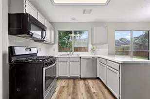 8815 Stoney Bend Dr, Spring, TX 77379 - Photo 7