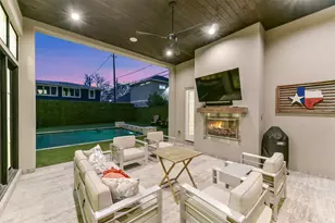 2205 Goldsmith St, Houston, TX 77030 - Photo 9