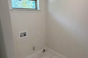 3507 E Lockwood Dr, Houston, TX 77026 - Photo 5