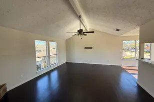 12915 Crystal Cove Dr, Houston, TX 77044 - Photo 3