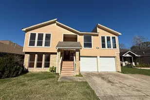 12915 Crystal Cove Dr, Houston, TX 77044 - Photo 1