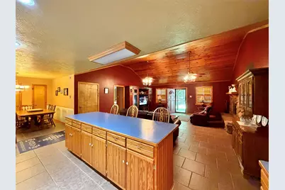 4945 Lakewood Drive, Kountze, TX 77625 - Photo 5
