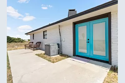 2055 Hwy 87, Crystal Beach, TX 77650 - Photo 21