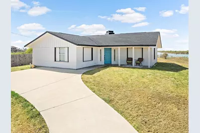 2055 Hwy 87, Crystal Beach, TX 77650 - Photo 1