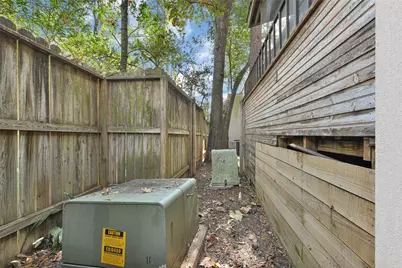 43 Legend Lane, Houston, TX 77024 - Photo 41