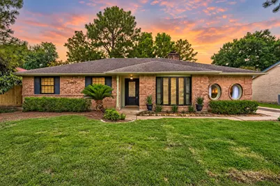 11007 Ensbrook Drive, Houston, TX 77099 - Photo 1