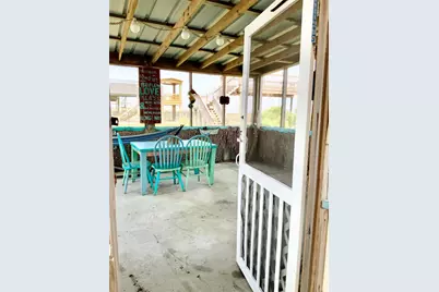 1476 Mabry Street, Gilchrist, TX 77617 - Photo 7