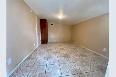 611 Bolster Street, Baytown, TX 77520 - Photo 9