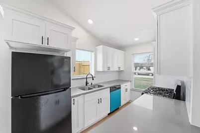 3903 High Point Lane, Houston, TX 77053 - Photo 9