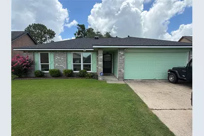 116 Lasso Street, Angleton, TX 77515 - Photo 1