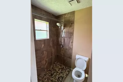 116 Lasso Street, Angleton, TX 77515 - Photo 5