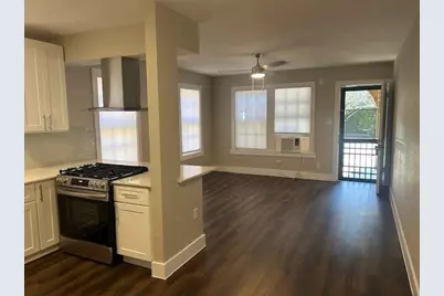2424 Avenue 0 1/2 Street #3, Galveston, TX 77550 - Photo 5