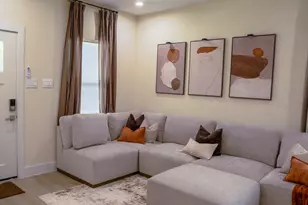 6743 Madrid St, Houston, TX 77021 - Photo 3