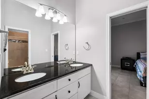 7014 Terrasso Dr, Hitchcock, TX 77563 - Photo 35