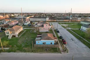 604 42nd St, Galveston, TX 77550 - Photo 5