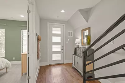 5703 Larkin Street #C, Houston, TX 77007 - Photo 7