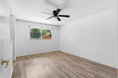 341 Dawn Hill Drive, Friendswood, TX 77546 - Photo 19