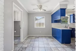 341 Dawn Hill Dr, Friendswood, TX 77546 - Photo 11