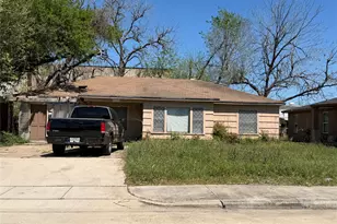11530 Shoshone Rd, Houston, TX 77055 - Photo 1
