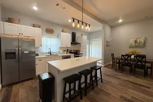 3424 Ursuline St, Galveston, TX 77550 - Photo 15