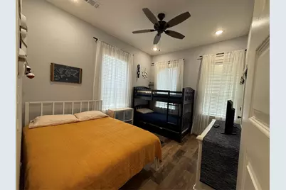 3424 Ursuline Street, Galveston, TX 77550 - Photo 27